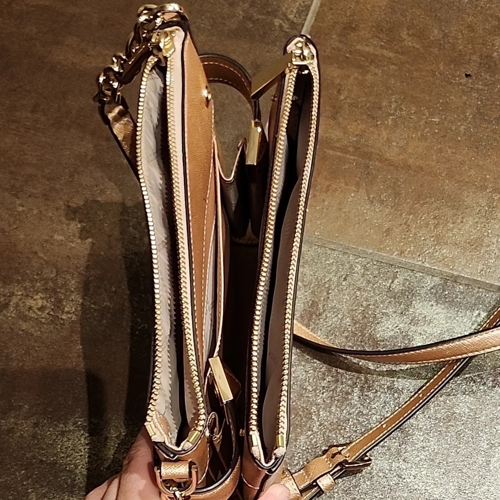 Michael Kors Rose Gold Crossbody Bag - Picture 4 of 5